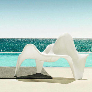 Vondom F3 two-tone armchair white/black by Fabio Novembre - Buy now on ShopDecor - Discover the best products by VONDOM design